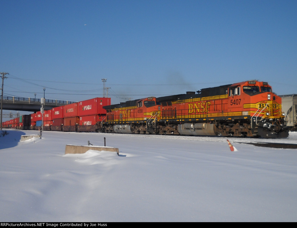 BNSF 5407 East